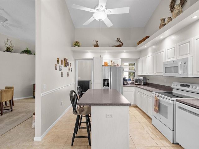 1462 SHADY BROOK COURT, Spring Hill, FL 34606