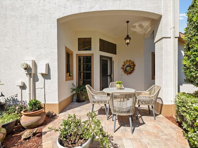 1462 SHADY BROOK COURT, Spring Hill, FL 34606