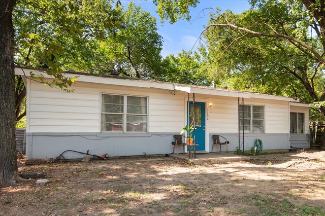 1704 Joyce Street, Arlington, TX 76010