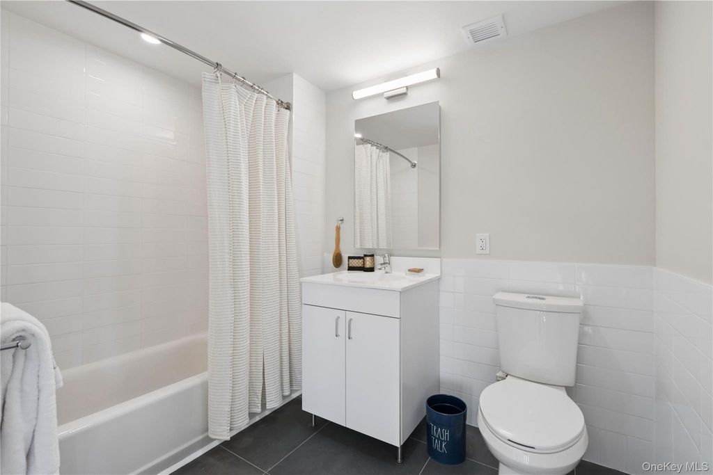 331 Ralph Avenue 2A, Brooklyn, NY 11233 — photo 4