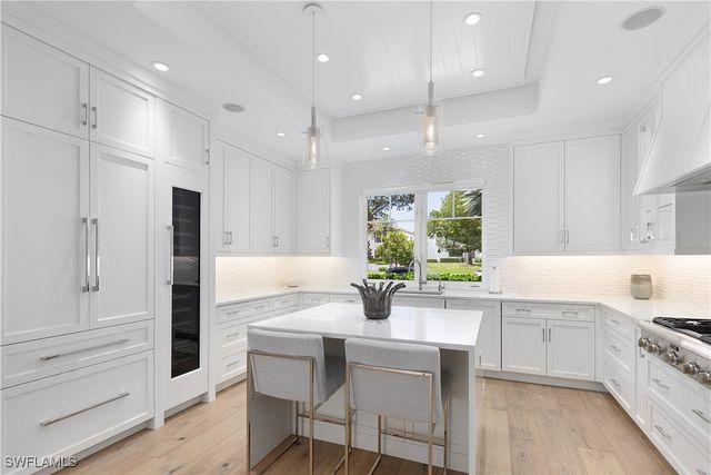 1021 6th ST S, Naples, FL 34102