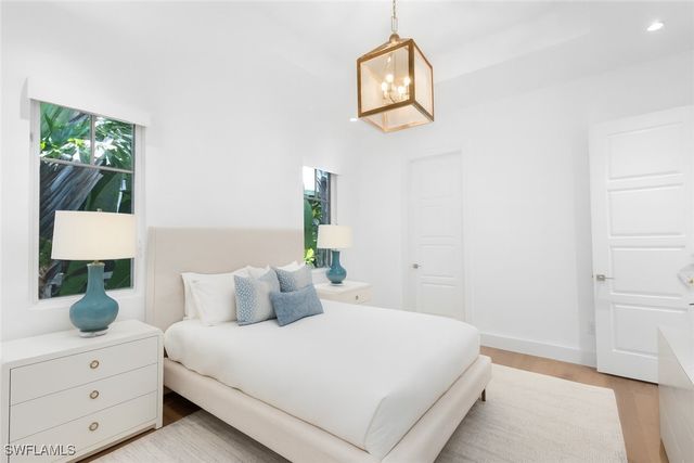 1021 6th ST S, Naples, FL 34102