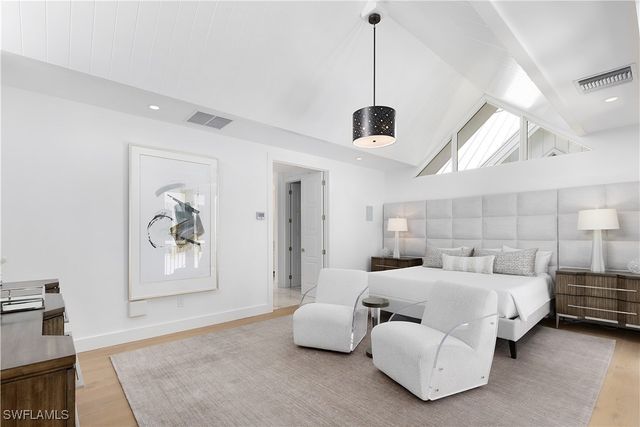 1021 6th ST S, Naples, FL 34102