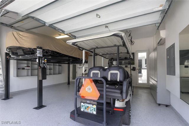 1021 6th ST S, Naples, FL 34102