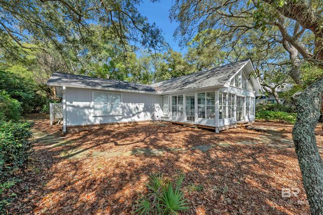9496 Bay View Drive, Lillian, AL 36549