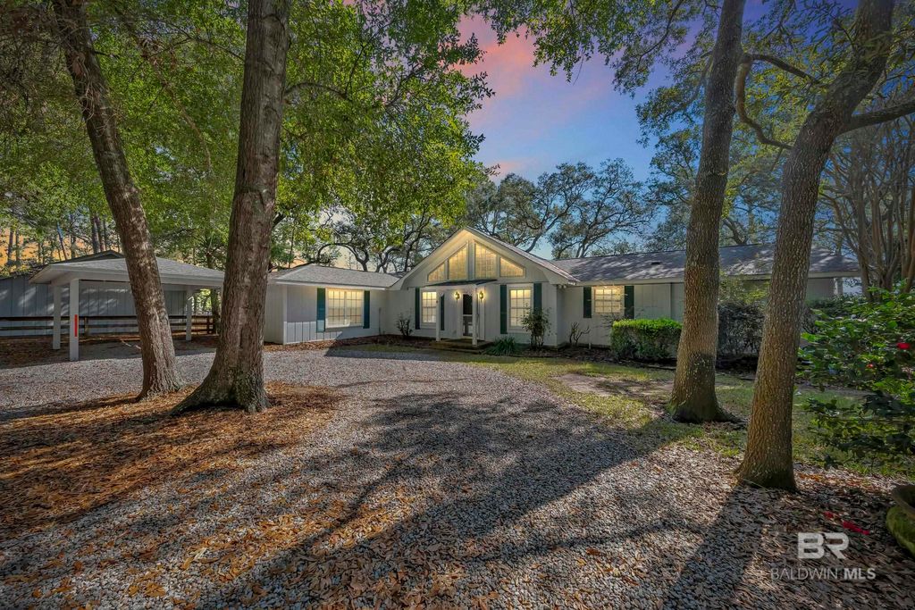 9496 Bay View Drive, Lillian, AL 36549