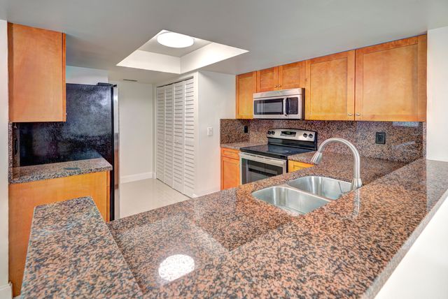 9244 W Atlantic Boulevard 1222, Coral Springs, FL 33071