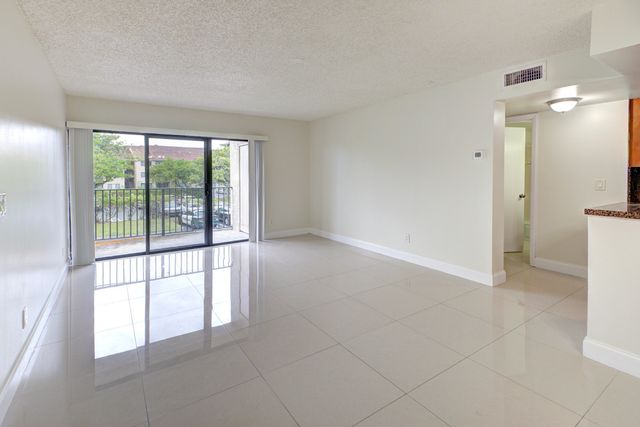 9244 W Atlantic Boulevard 1222, Coral Springs, FL 33071