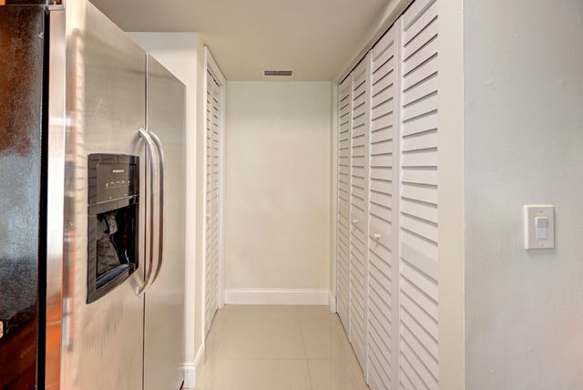 9244 W Atlantic Boulevard 1222, Coral Springs, FL 33071