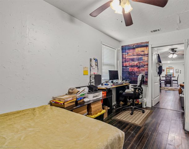 2379 Vz County Road 3810, Wills Point, TX 75169