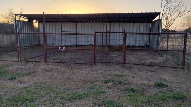 2379 Vz County Road 3810, Wills Point, TX 75169