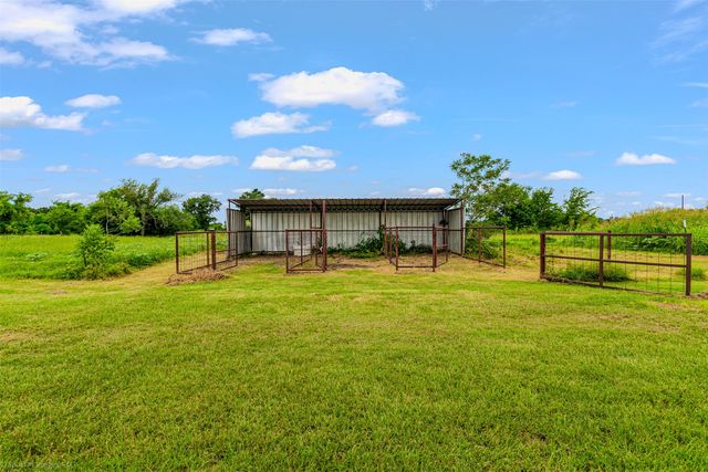2379 Vz County Road 3810, Wills Point, TX 75169
