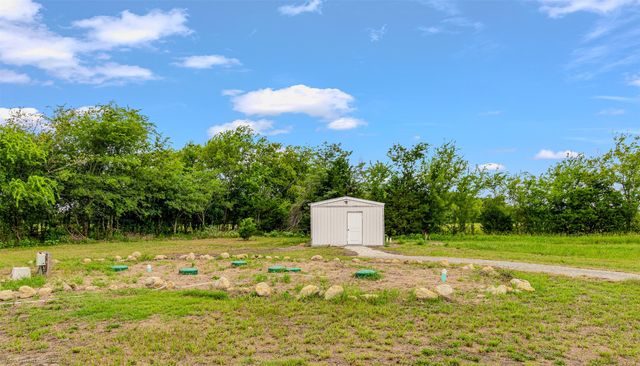 2379 Vz County Road 3810, Wills Point, TX 75169