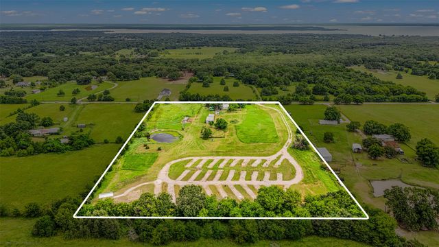 2379 Vz County Road 3810, Wills Point, TX 75169