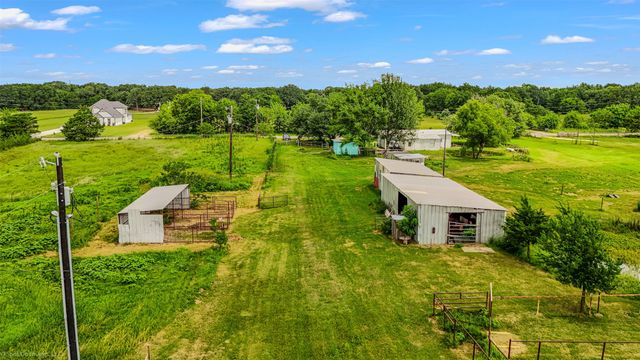 2379 Vz County Road 3810, Wills Point, TX 75169