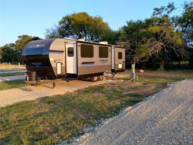 2379 Vz County Road 3810, Wills Point, TX 75169