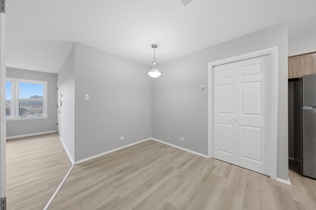 3170 W Meadow Lane 23, Merrionette Park, IL 60803