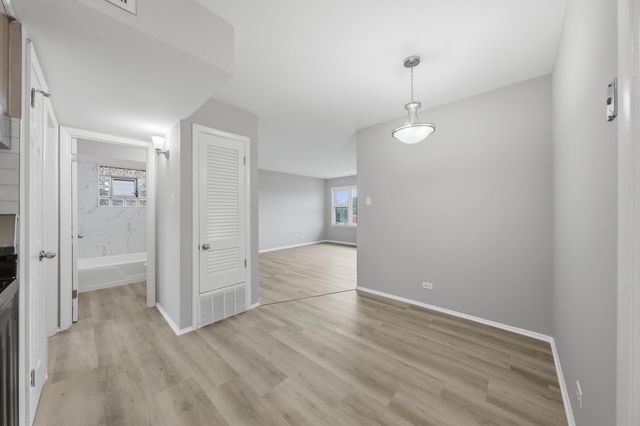 3170 W Meadow Lane 23, Merrionette Park, IL 60803