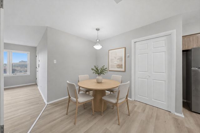 3170 W Meadow Lane 23, Merrionette Park, IL 60803