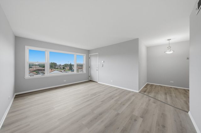 3170 W Meadow Lane 23, Merrionette Park, IL 60803