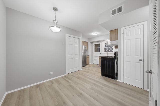 3170 W Meadow Lane 23, Merrionette Park, IL 60803