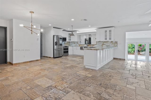 8745 SW 182nd Terrace, Palmetto Bay, FL 33157