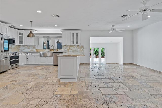 8745 SW 182nd Terrace, Palmetto Bay, FL 33157