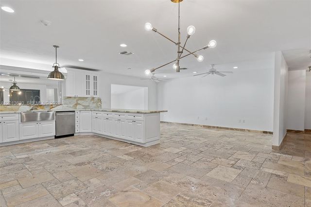 8745 SW 182nd Terrace, Palmetto Bay, FL 33157