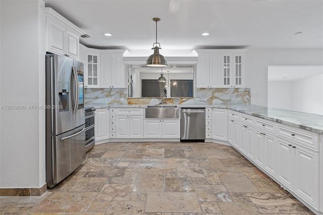 8745 SW 182nd Terrace, Palmetto Bay, FL 33157