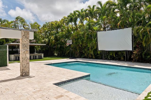 8745 SW 182nd Terrace, Palmetto Bay, FL 33157