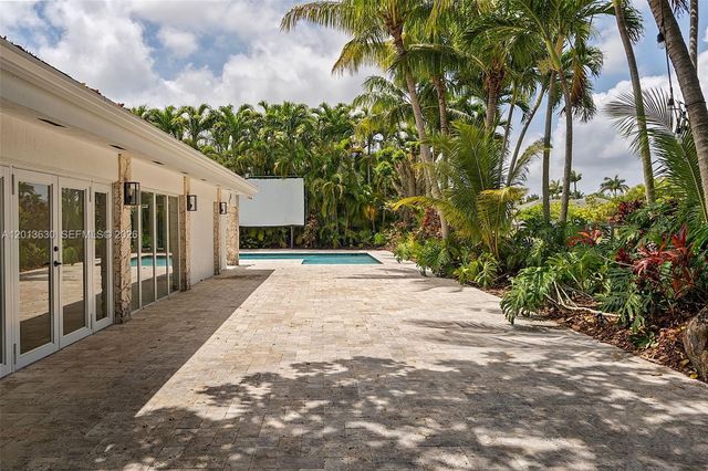 8745 SW 182nd Terrace, Palmetto Bay, FL 33157