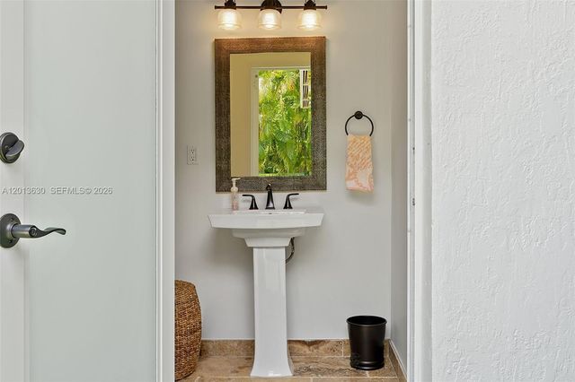 8745 SW 182nd Terrace, Palmetto Bay, FL 33157