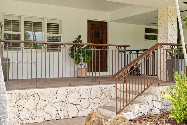 8745 SW 182nd Terrace, Palmetto Bay, FL 33157