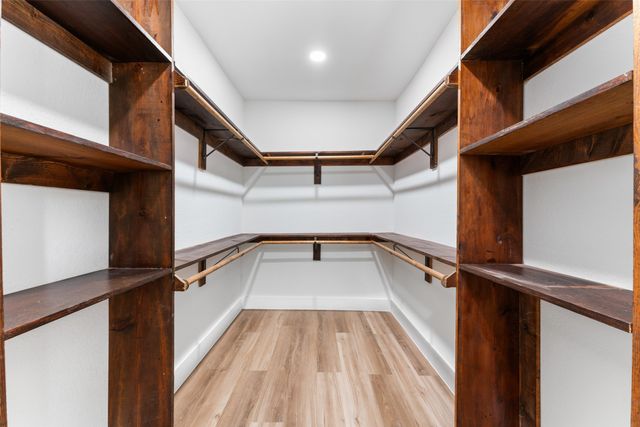 2730 Gladstone Drive, Dallas, TX 75211