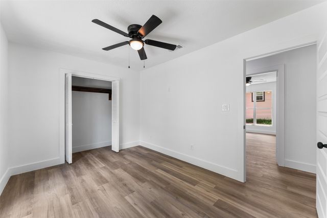 2730 Gladstone Drive, Dallas, TX 75211