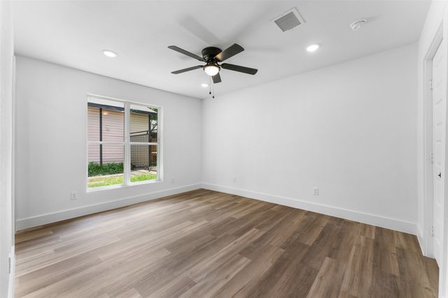 2730 Gladstone Drive, Dallas, TX 75211