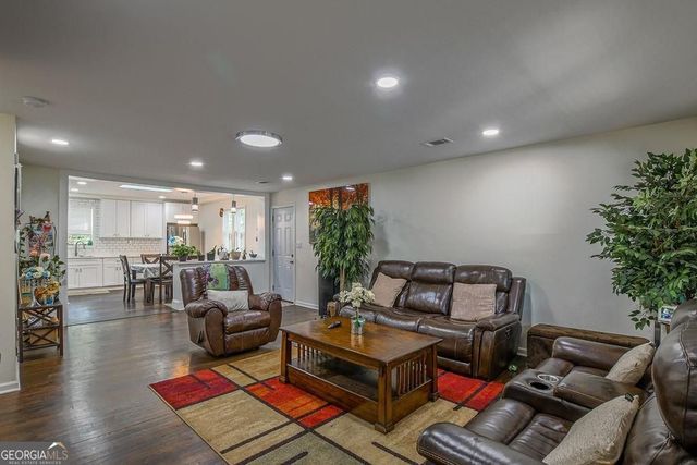 367 SE Macedonia Road SE, Atlanta, GA 30354