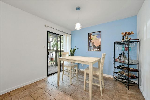 2303 E Side DR 102, Austin, TX 78704
