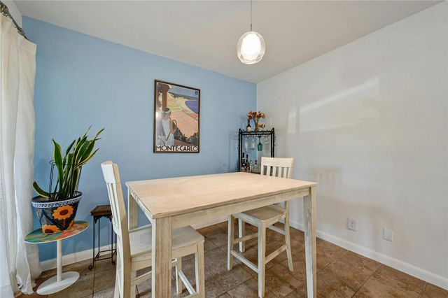 2303 E Side DR 102, Austin, TX 78704