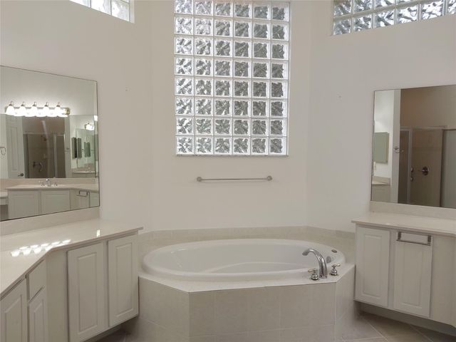 7042 SE Bay Hill Dr, Stuart, FL 34997