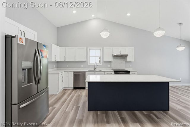 3907 Pontiac Lake Road, Waterford, MI 48328