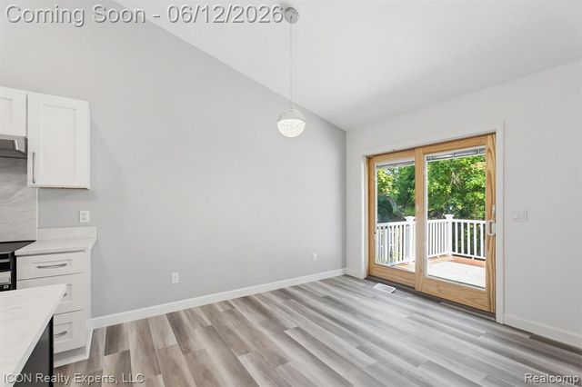 3907 Pontiac Lake Road, Waterford, MI 48328