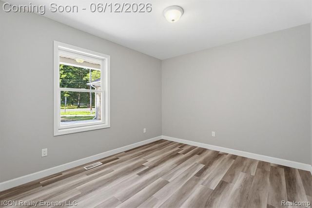 3907 Pontiac Lake Road, Waterford, MI 48328