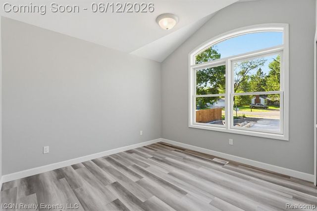3907 Pontiac Lake Road, Waterford, MI 48328