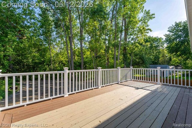 3907 Pontiac Lake Road, Waterford, MI 48328