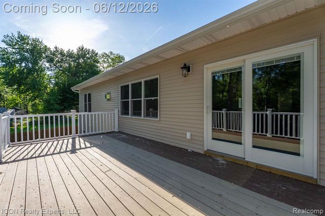 3907 Pontiac Lake Road, Waterford, MI 48328