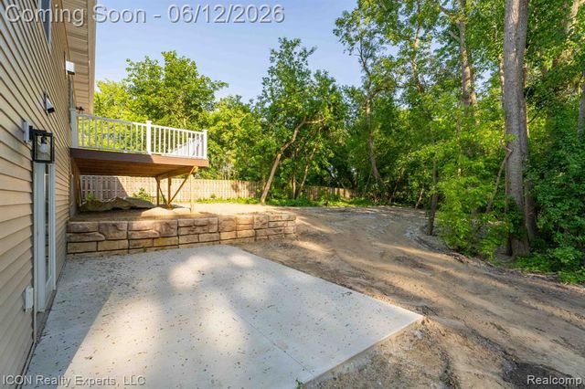 3907 Pontiac Lake Road, Waterford, MI 48328