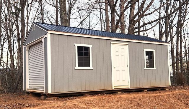 1661 King Road, Westfield, NC 27053