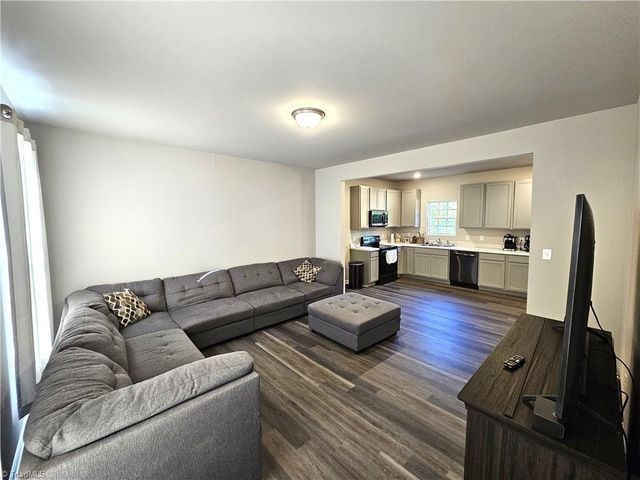 1661 King Road, Westfield, NC 27053