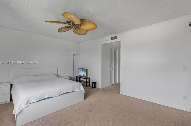 7507 La Paz Blvd 407, Boca Raton, FL 33433